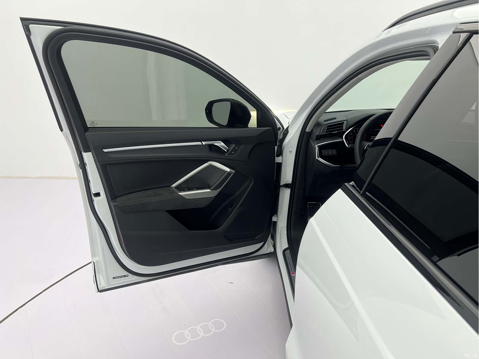 Audi Q3, 2022 23