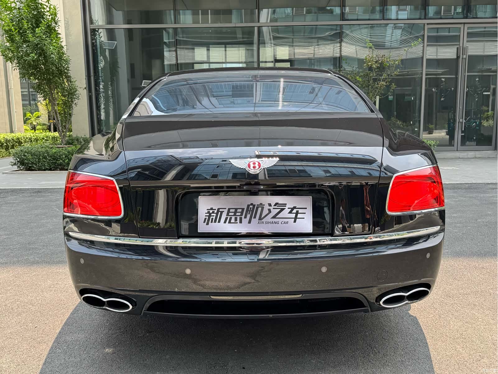 Bentley Flying Spur, 2019 14