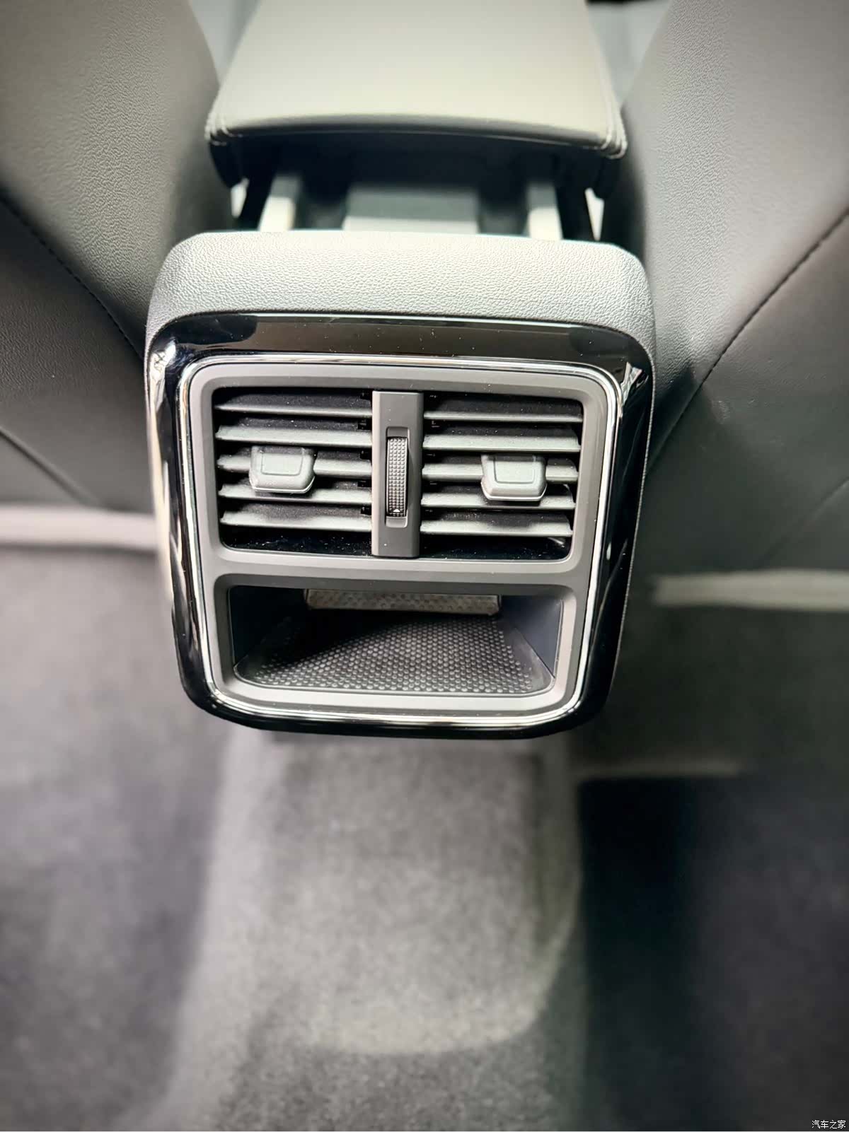 Volkswagen Passat, 2022 18