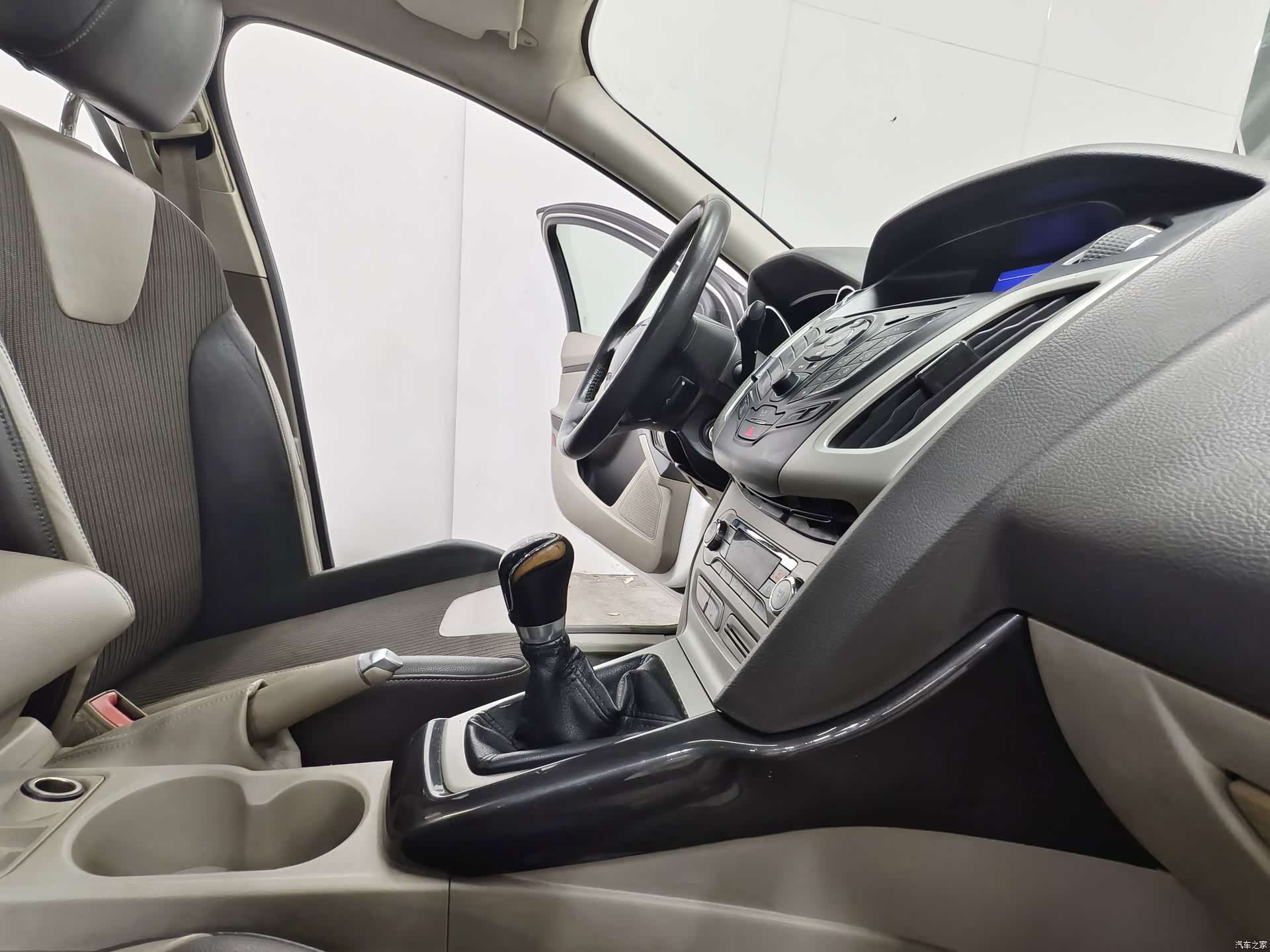 Ford Focus, 2013 15