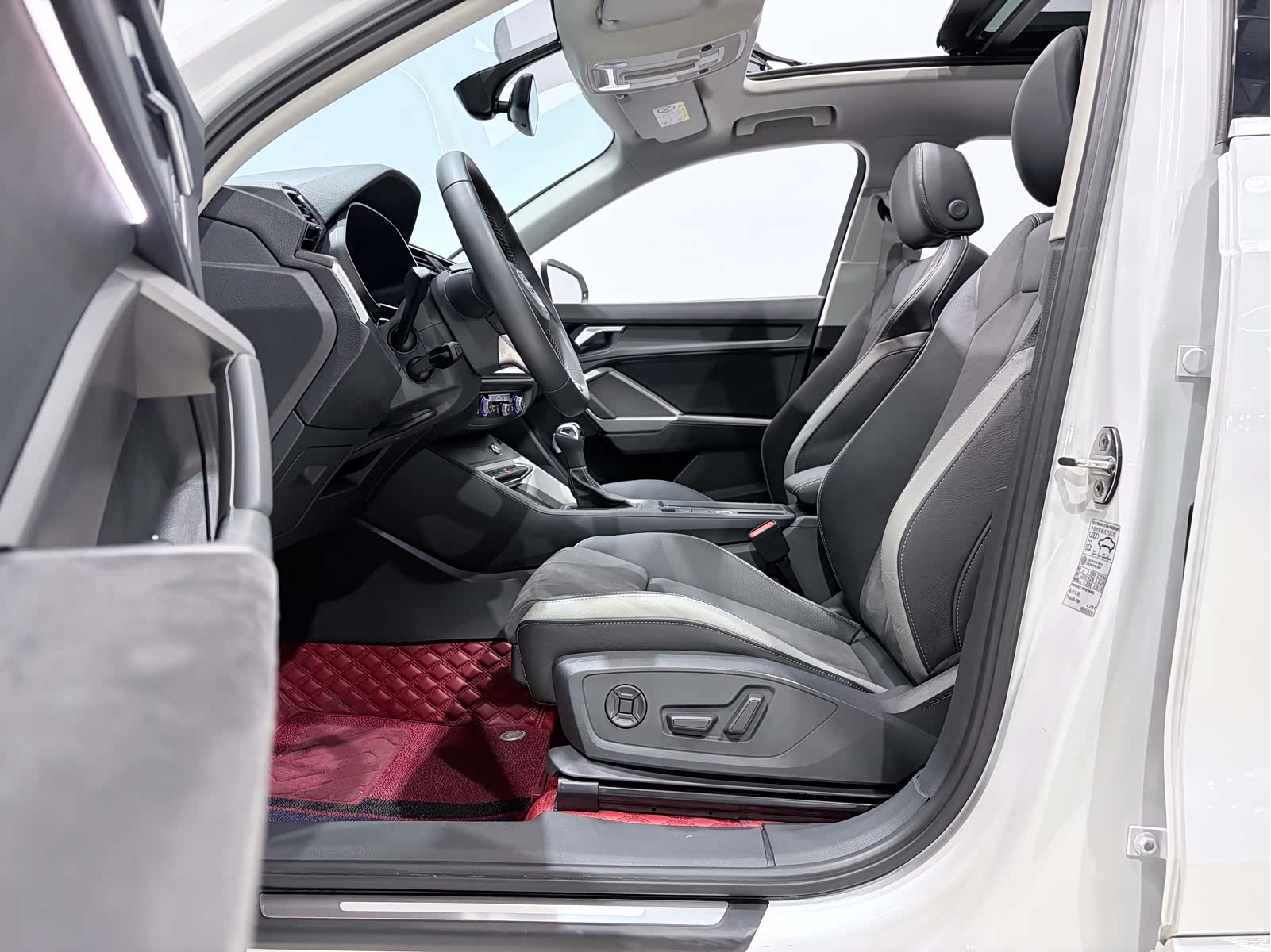 Audi Q3, 2023 8