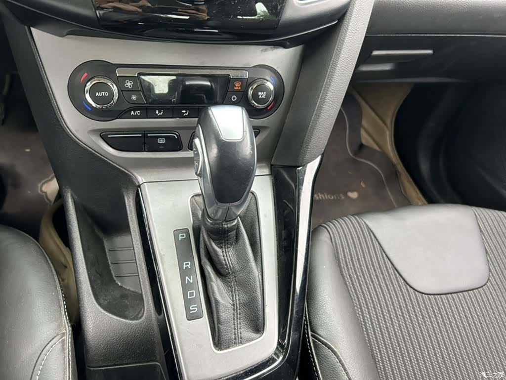 Ford Focus, 2014 20