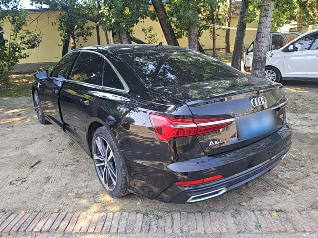 Audi A6L, 2020 все фото