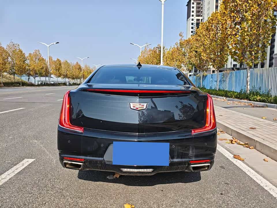 Cadillac XTS