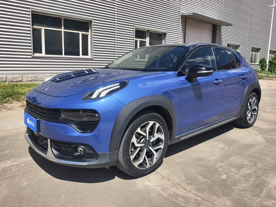 Lynk & Co 02