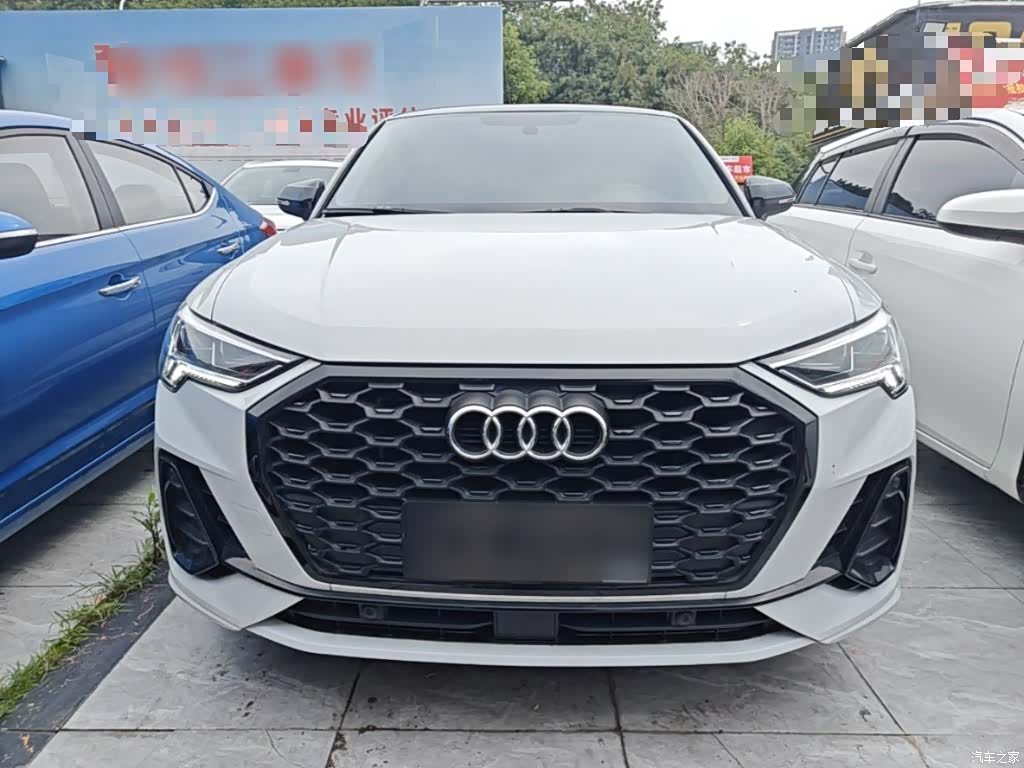 Audi Q3, 2022 3