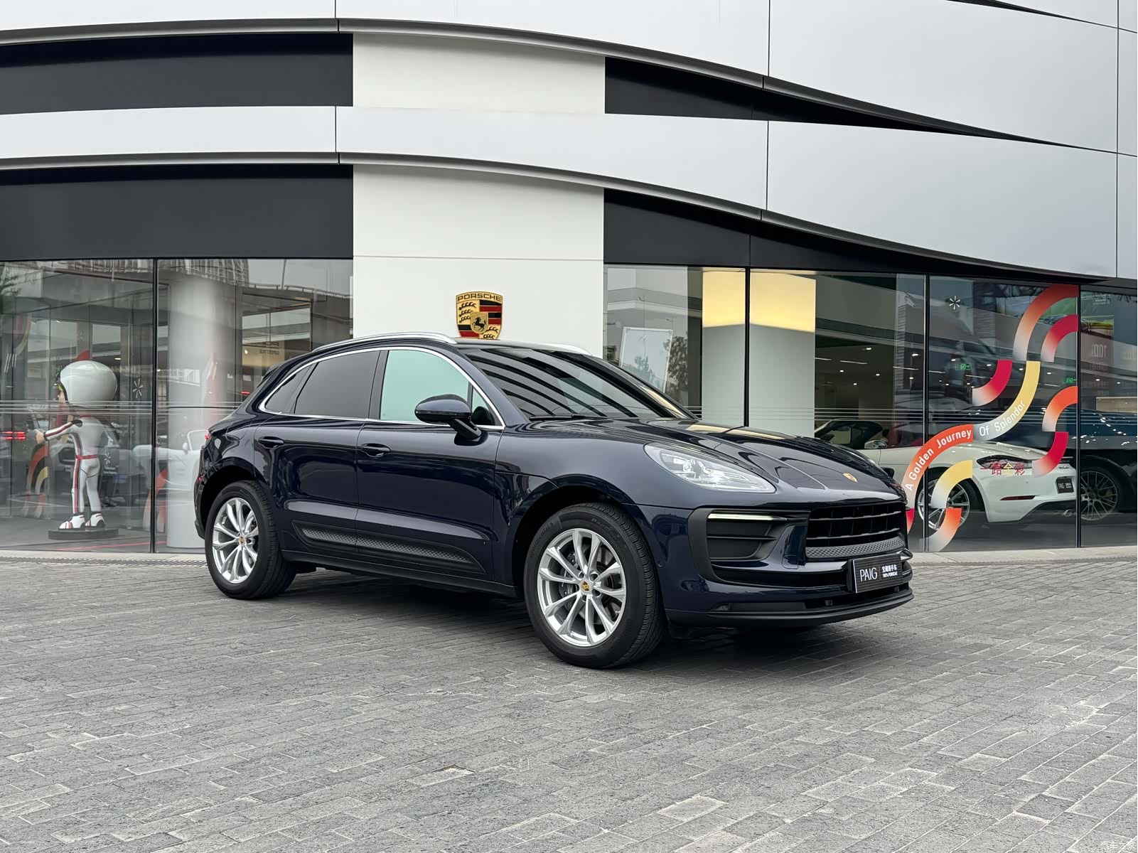 Porsche Macan, 2022 3
