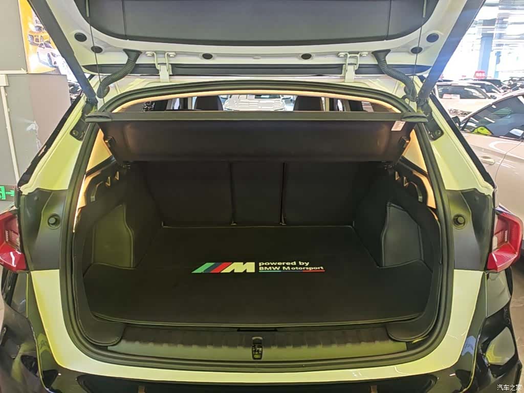 BMW iX1, 2024 19