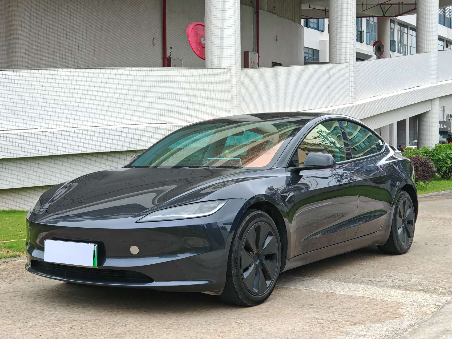 Tesla Model 3, 2024 3