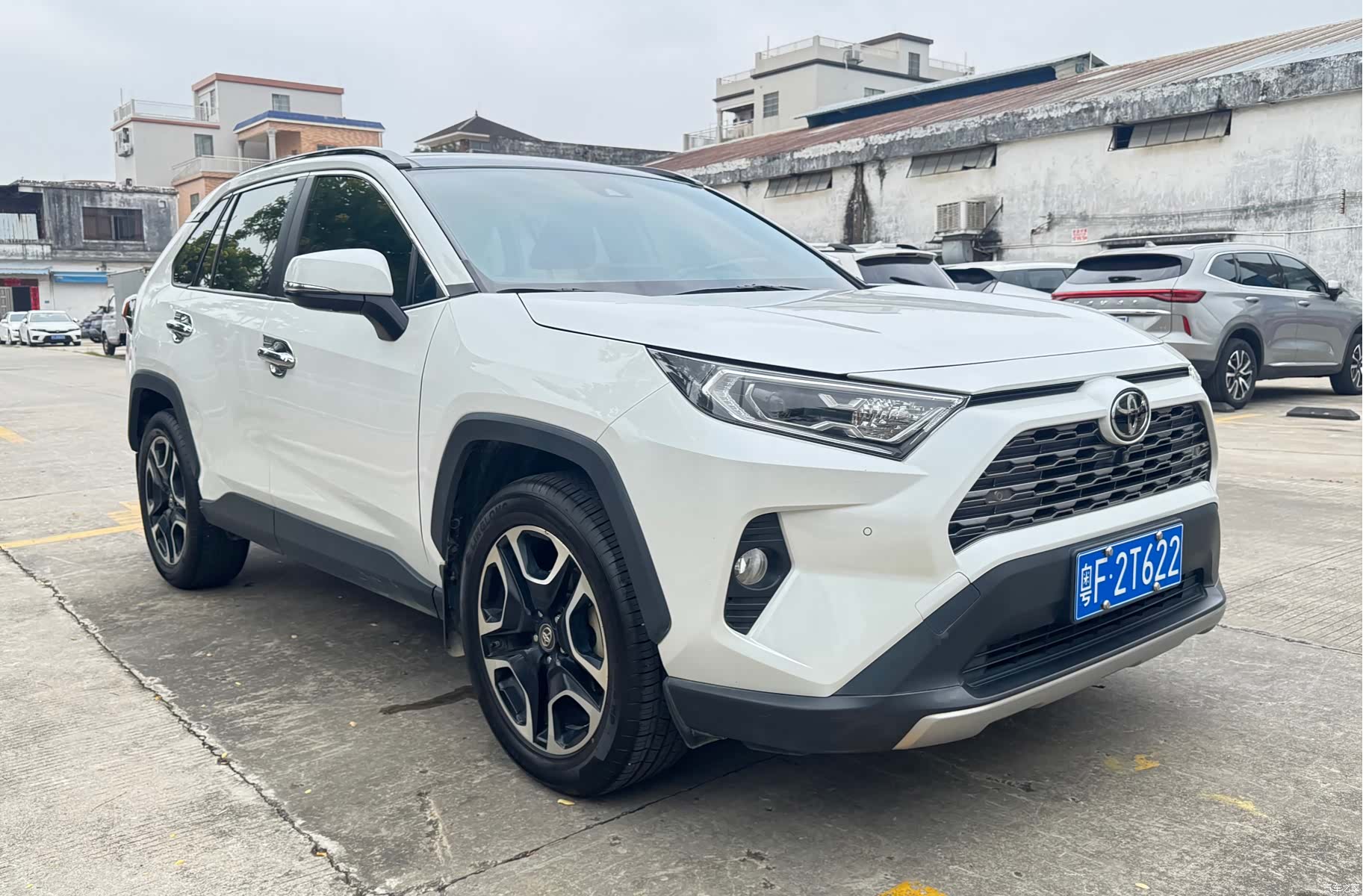 Toyota RAV4, 2021 3