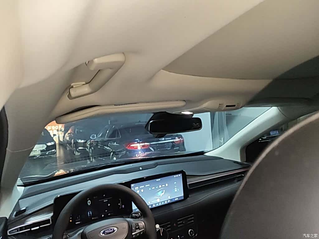 Ford Edge, 2023 18