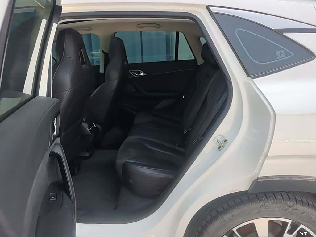 Roewe D5X, 2024 17
