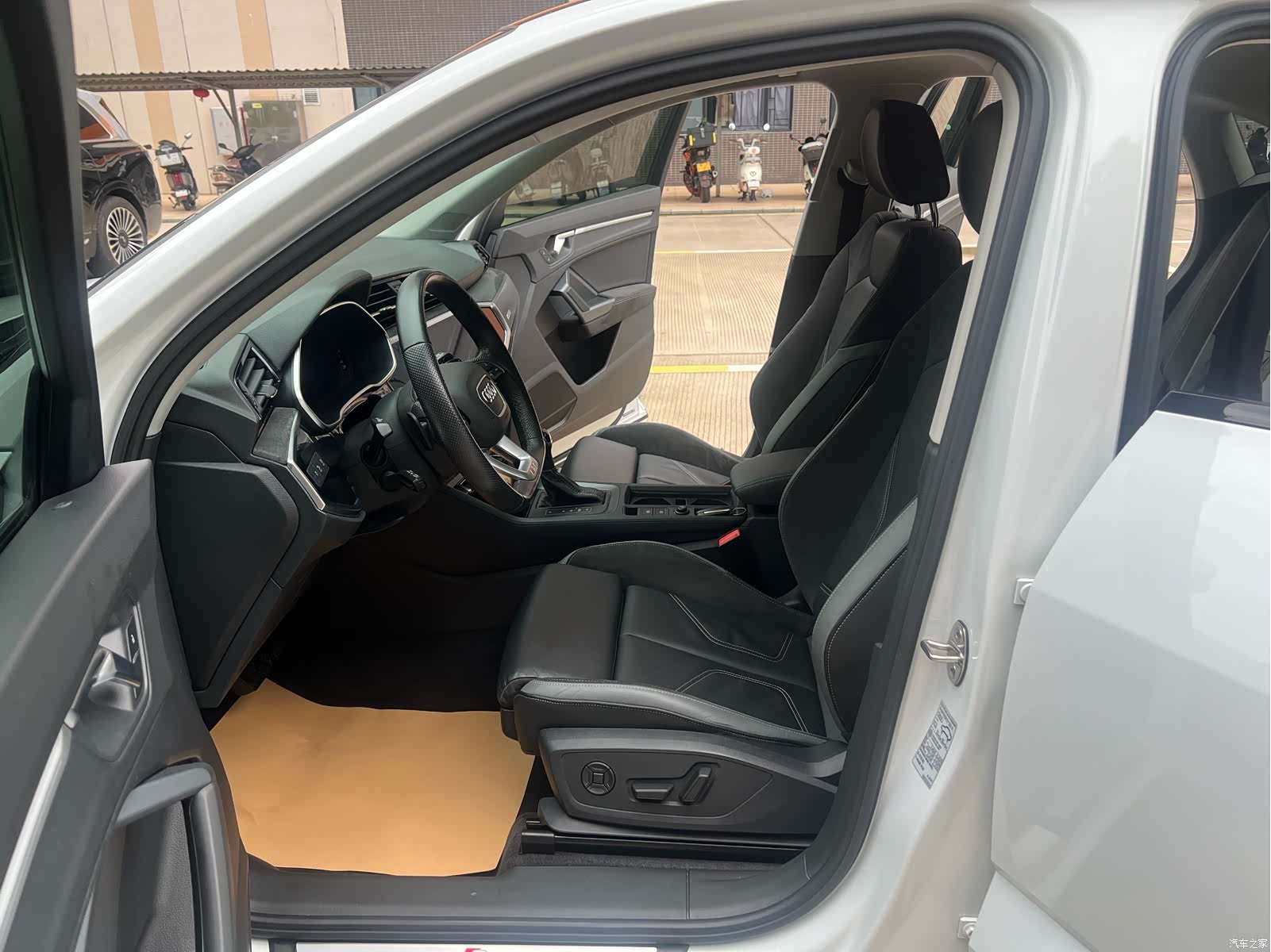Audi Q3, 2023 6