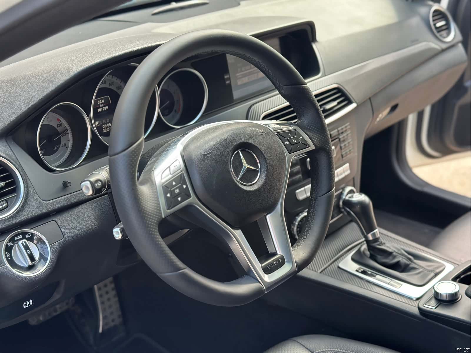 Mercedes-Benz C-Class, 2015 7
