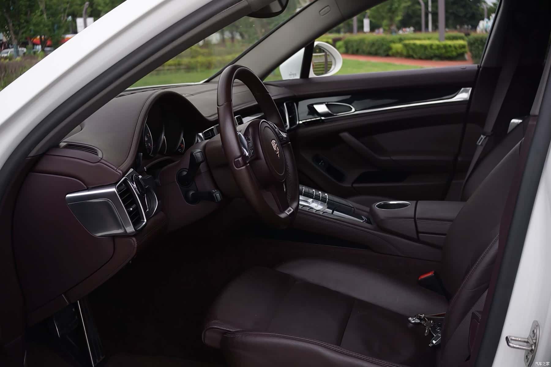 Porsche Panamera, 2011 4