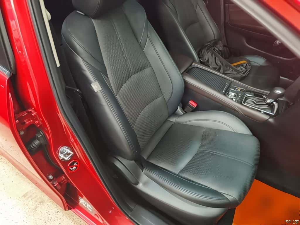 Mazda Mazda3, 2018 25