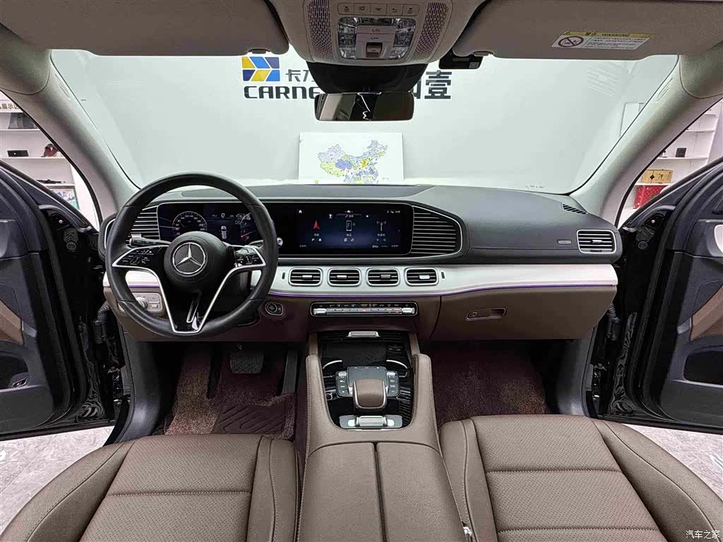 Mercedes-Benz GLS, 2024 9