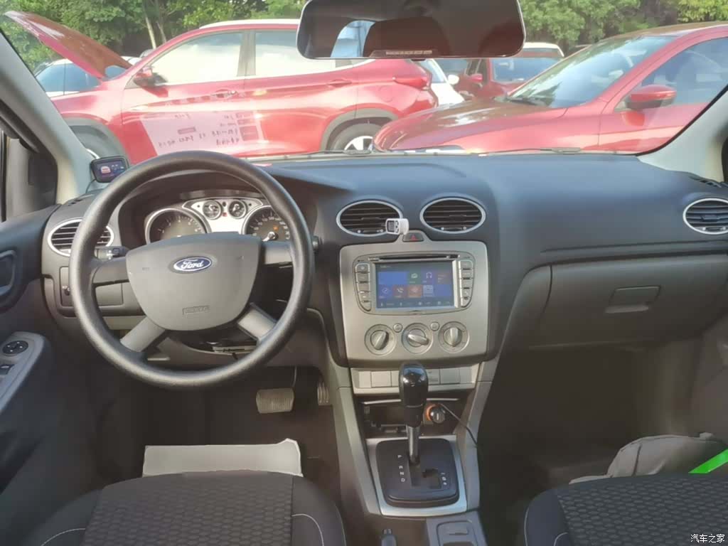 Ford Focus, 2015 10