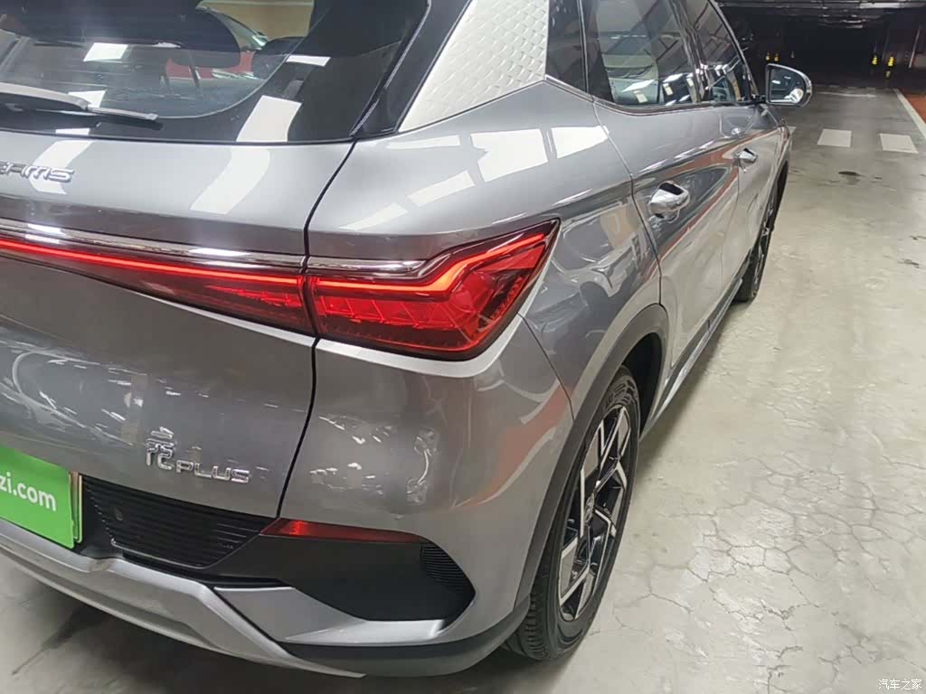 BYD Yuan, 2022 8