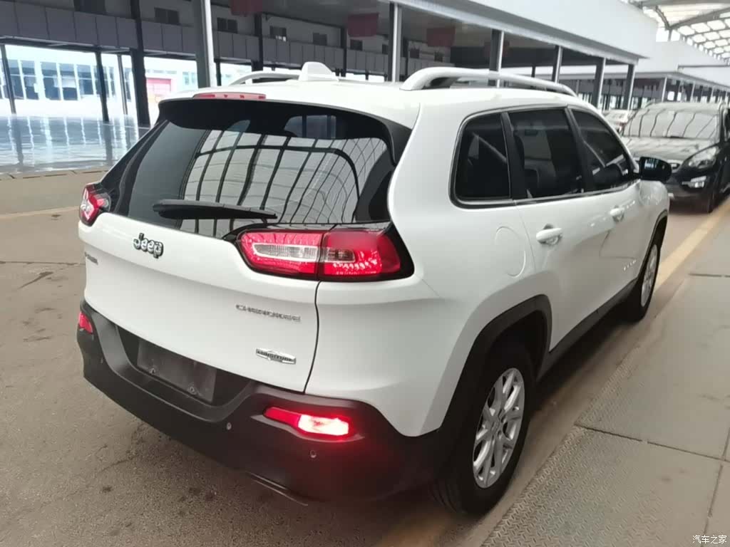 Jeep Cherokee, 2017 7
