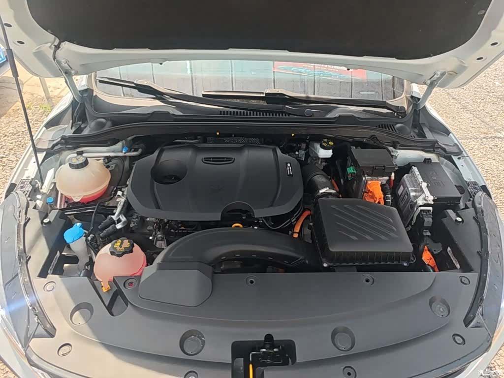 Geely Emgrand, 2022 20