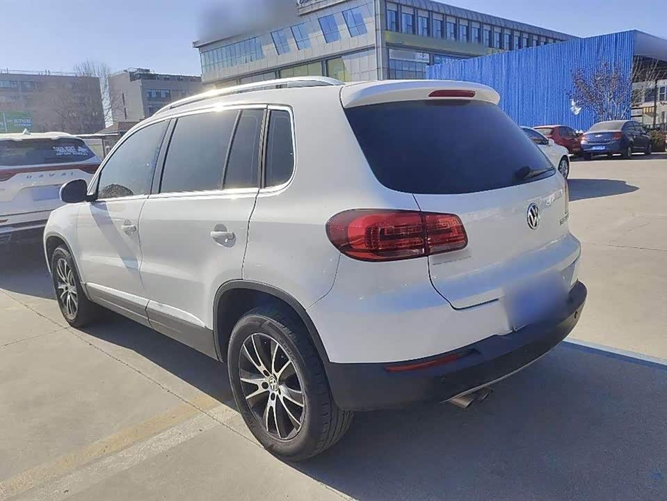 Volkswagen Tiguan Volkswagen Tiguan