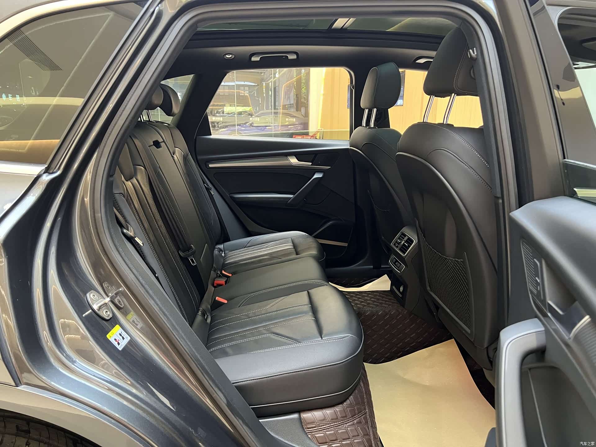 Audi Q5L, 2022 9