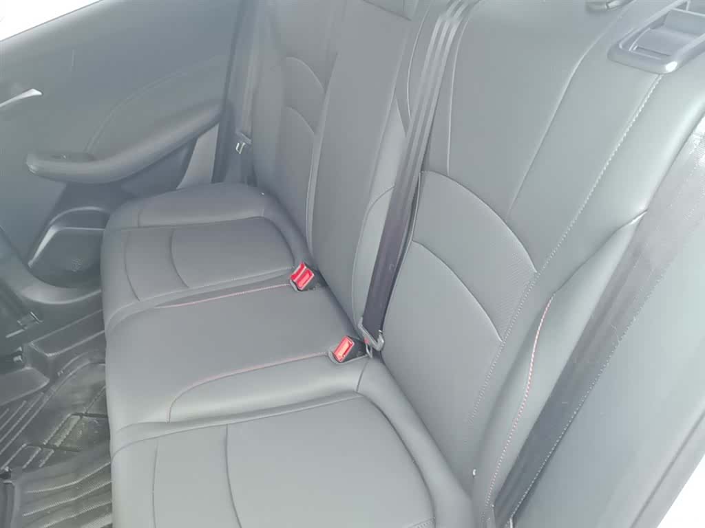 Roewe i5, 2026 17