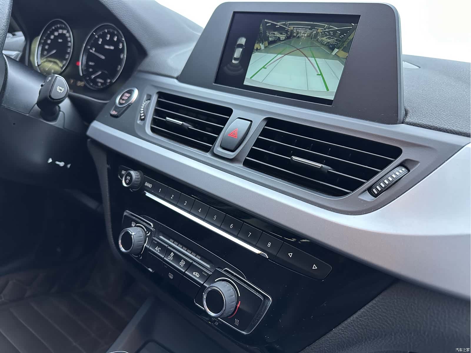 BMW 1 Series, 2019 12