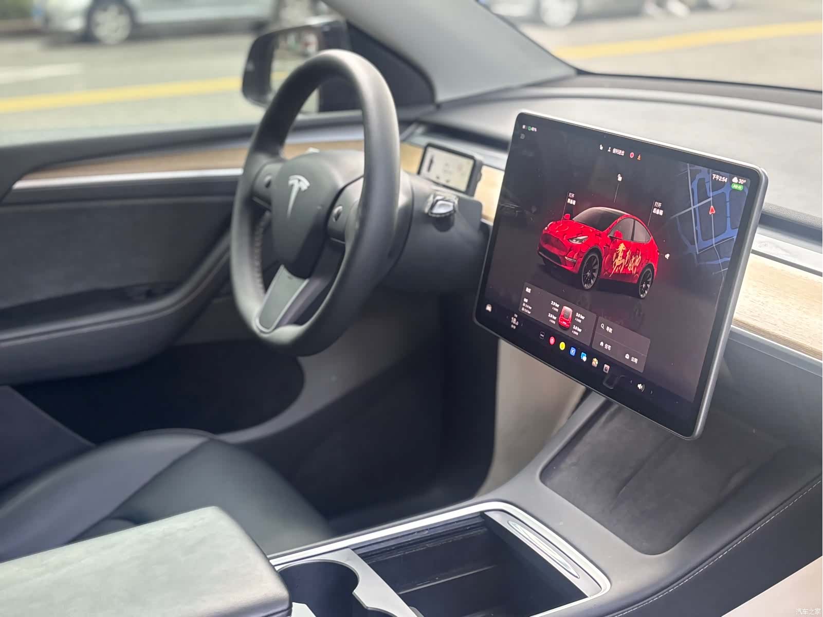 Tesla Model Y, 2023 12