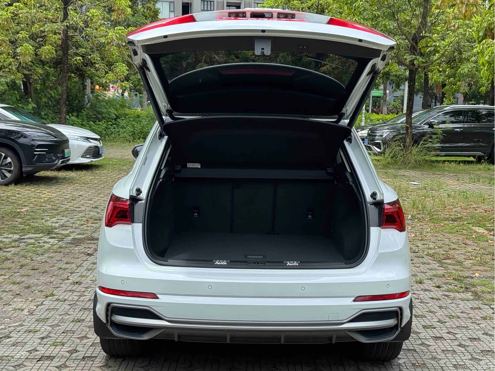 Audi Q3, 2023 35