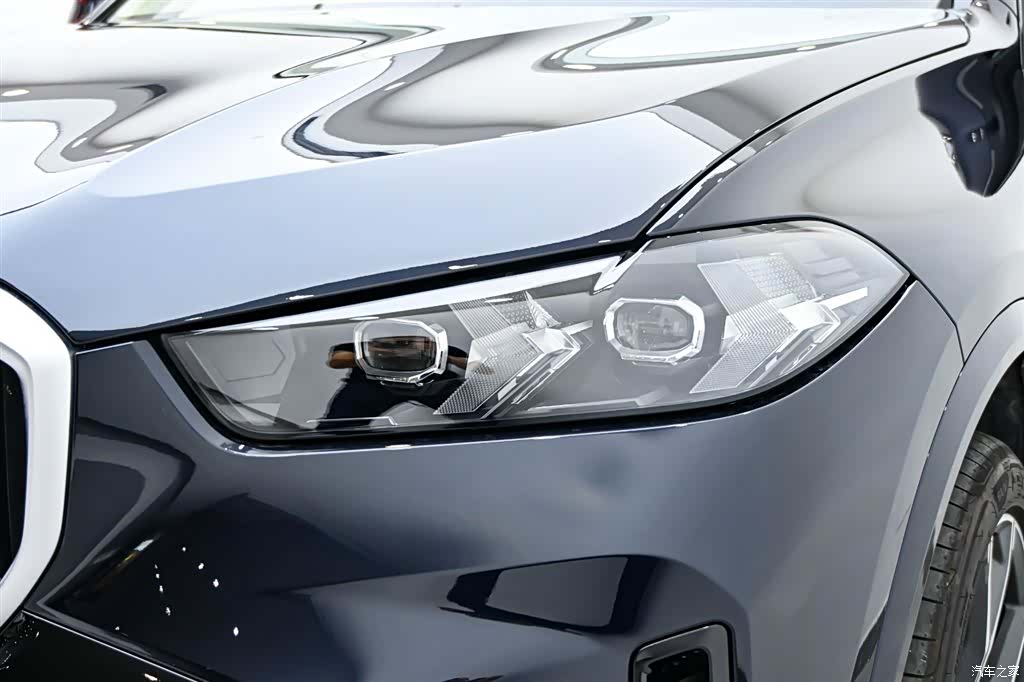 BMW X5, 2025 9
