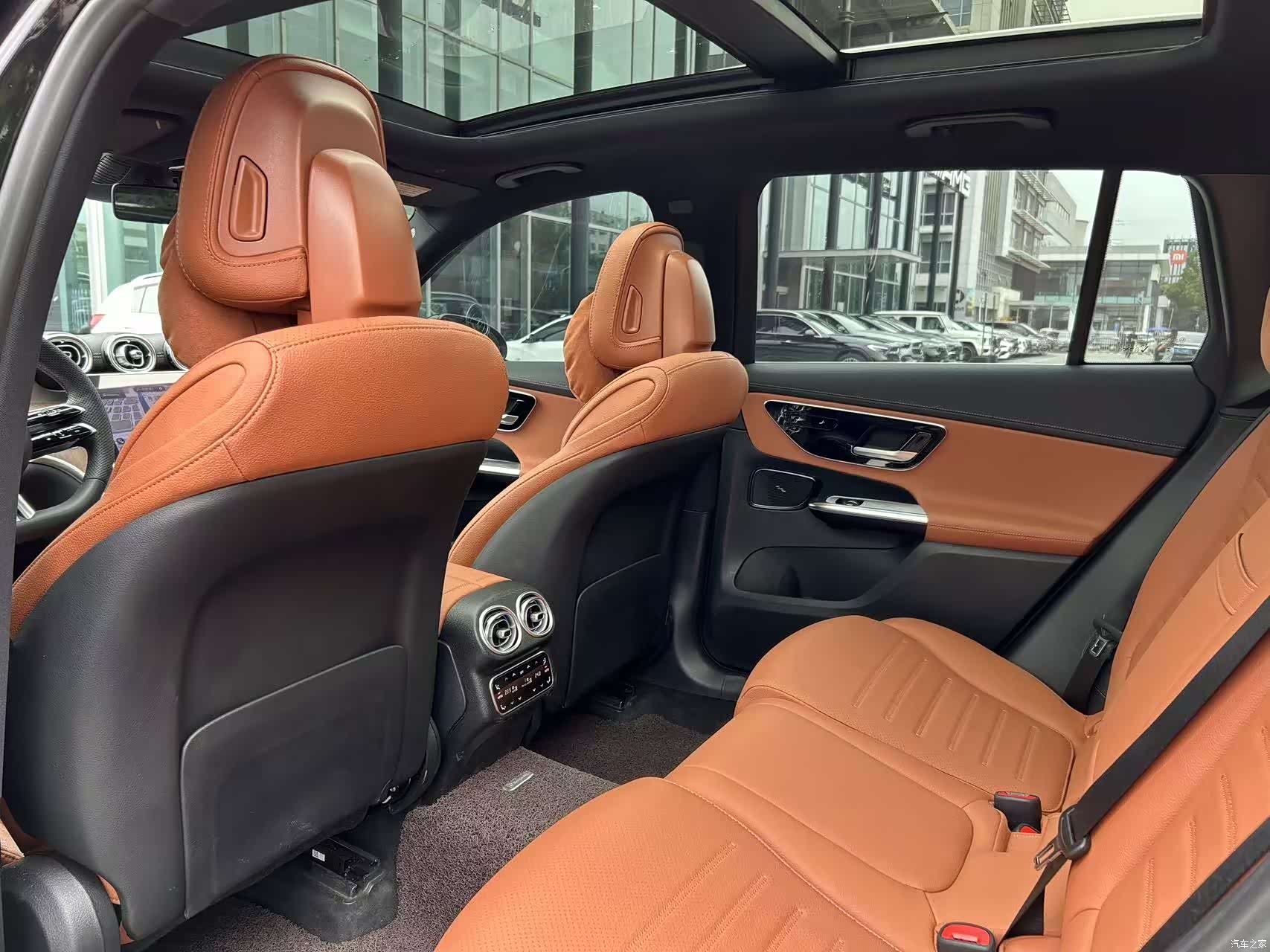 Mercedes-Benz GLC, 2024 12