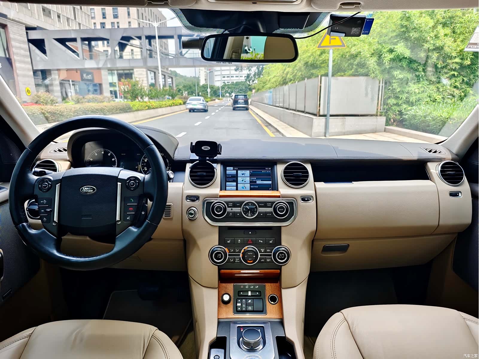 Land Rover Discovery, 2014 15