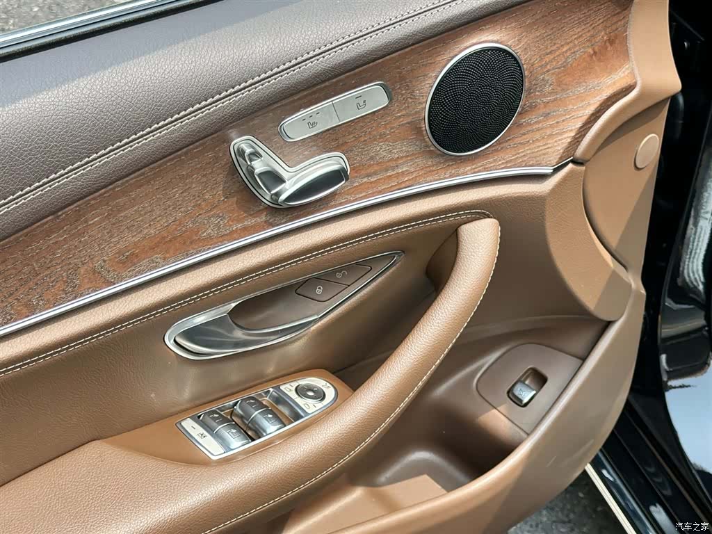 Mercedes-Benz E-Class, 2022 все фото
