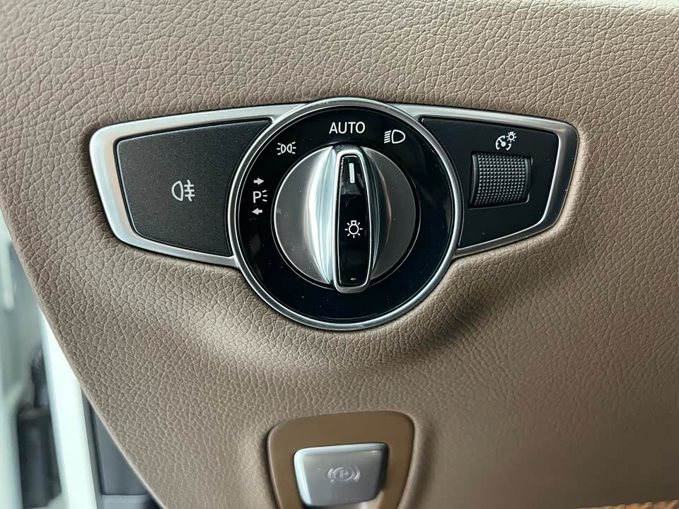 Mercedes-Benz E-class Mercedes-Benz E-class