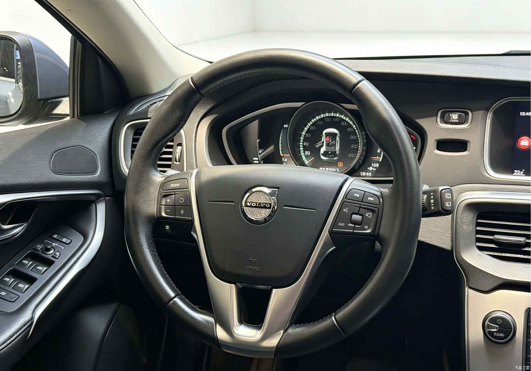Volvo V40, 2017 11