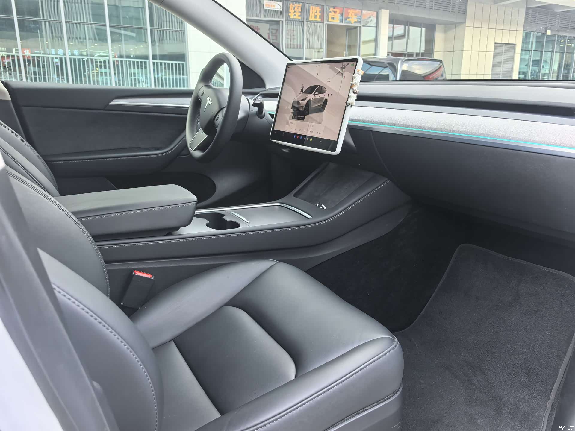 Tesla Model Y, 2024 11