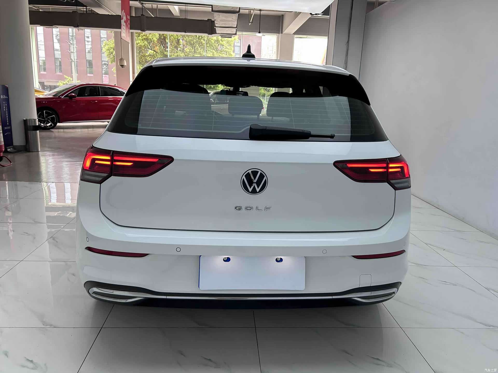 Volkswagen Golf, 2022 все фото