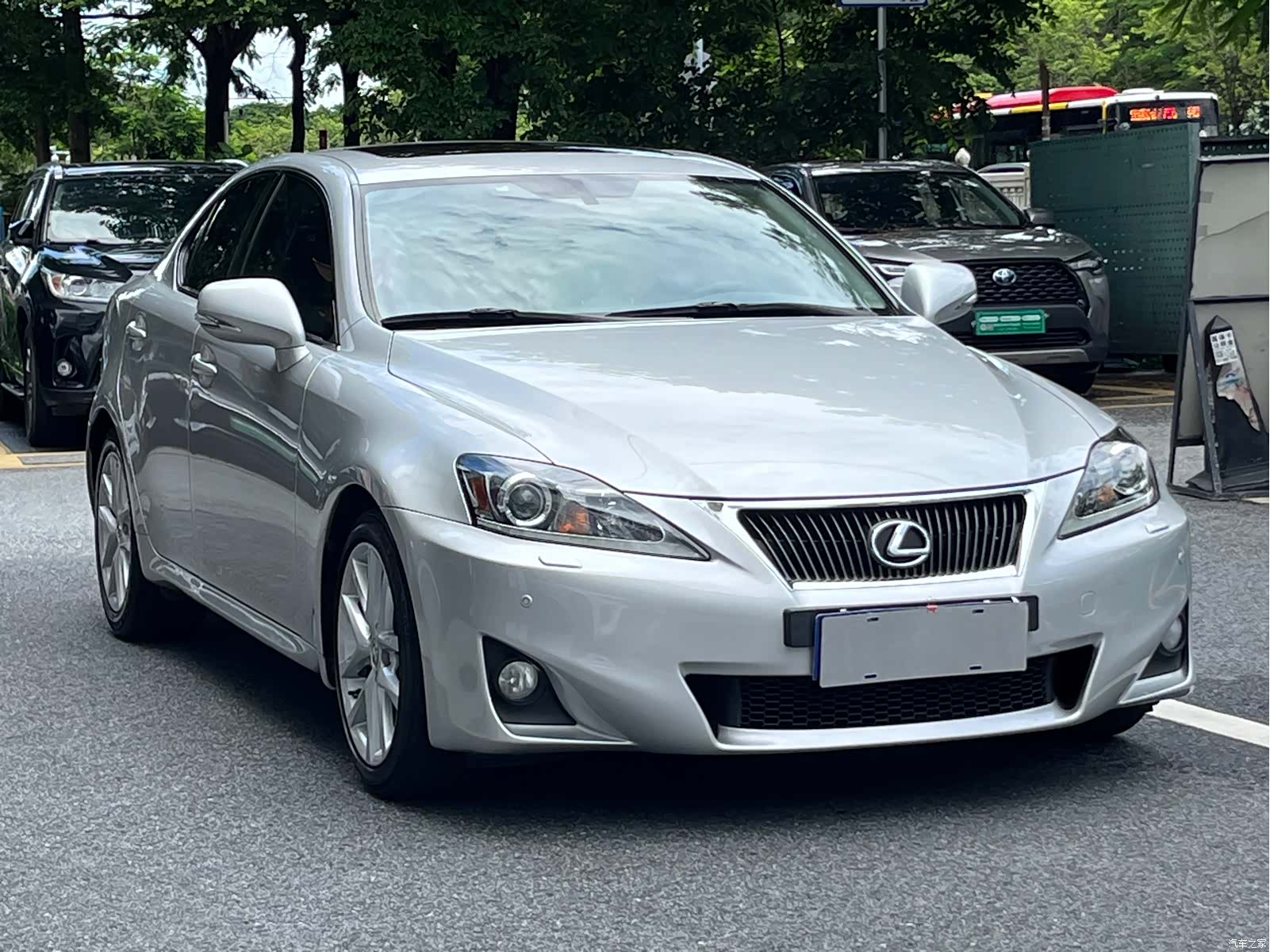 Lexus IS, 2011 2
