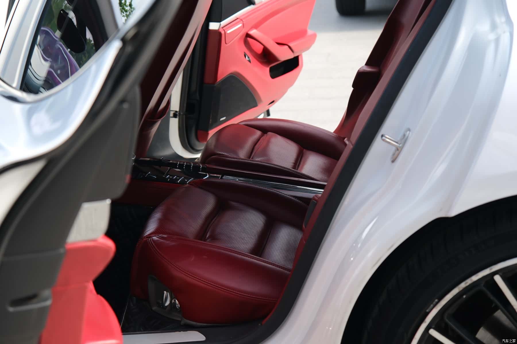 Porsche Panamera, 2010 14