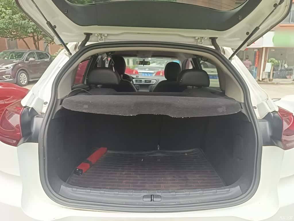 Citroen C3-XR, 2015 19
