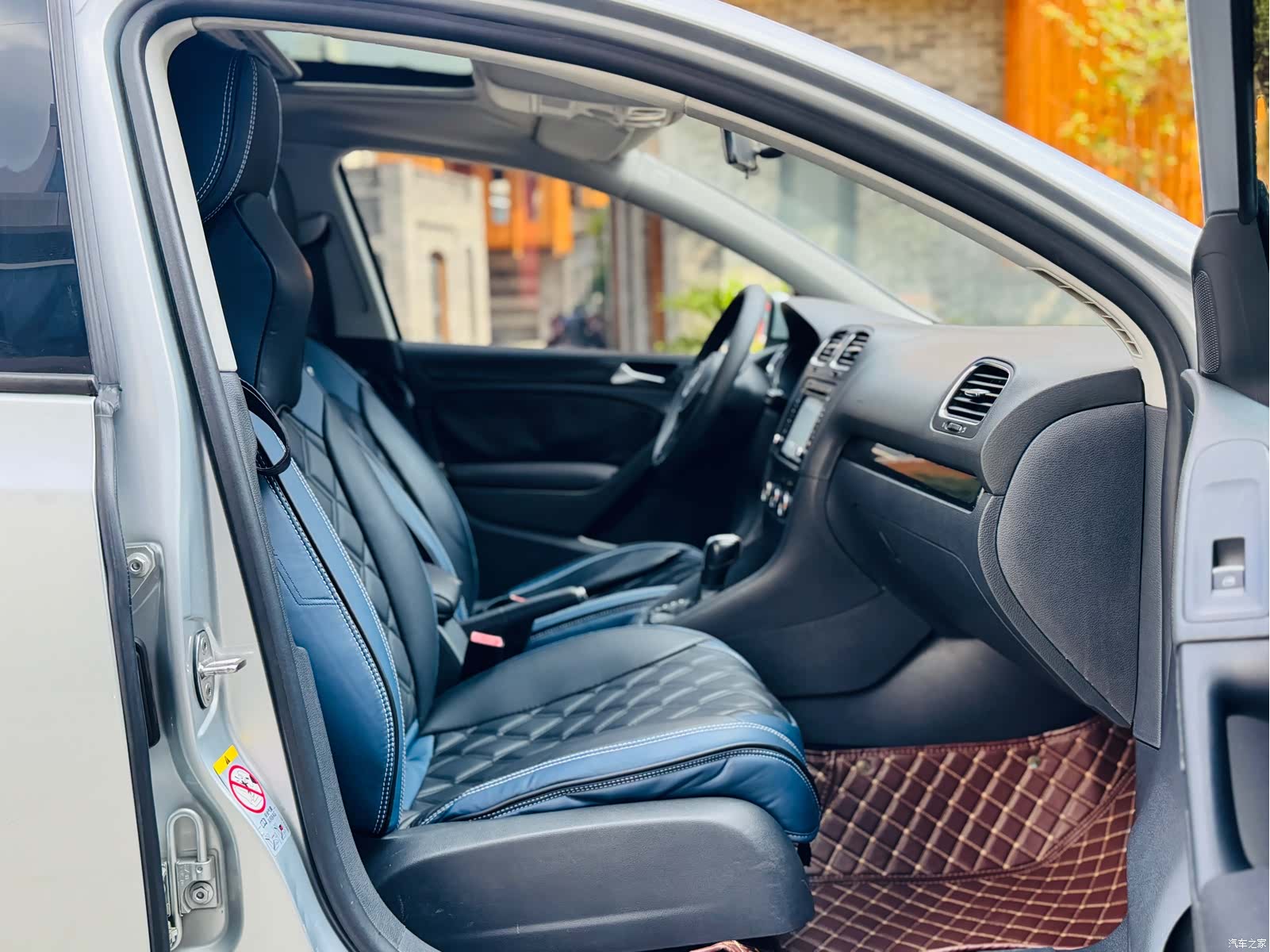 Volkswagen Golf, 2011 13