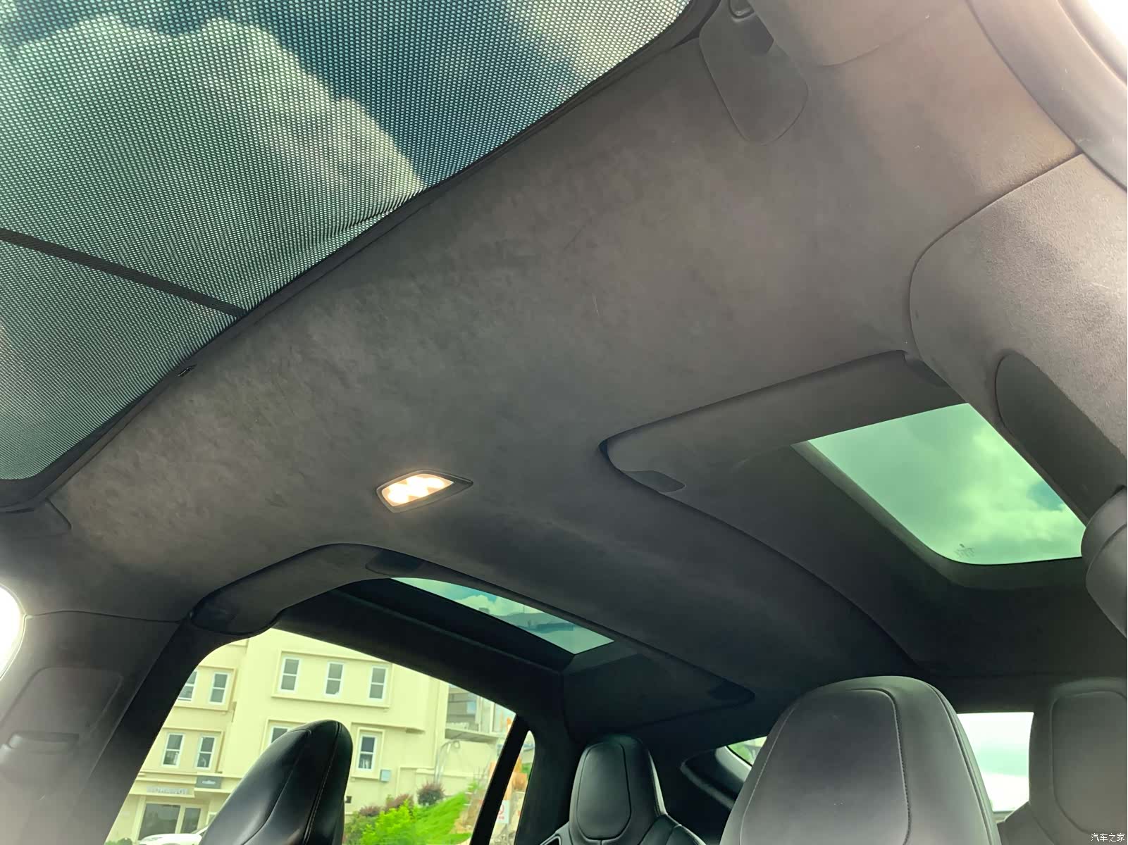 Tesla Model X, 2016 27