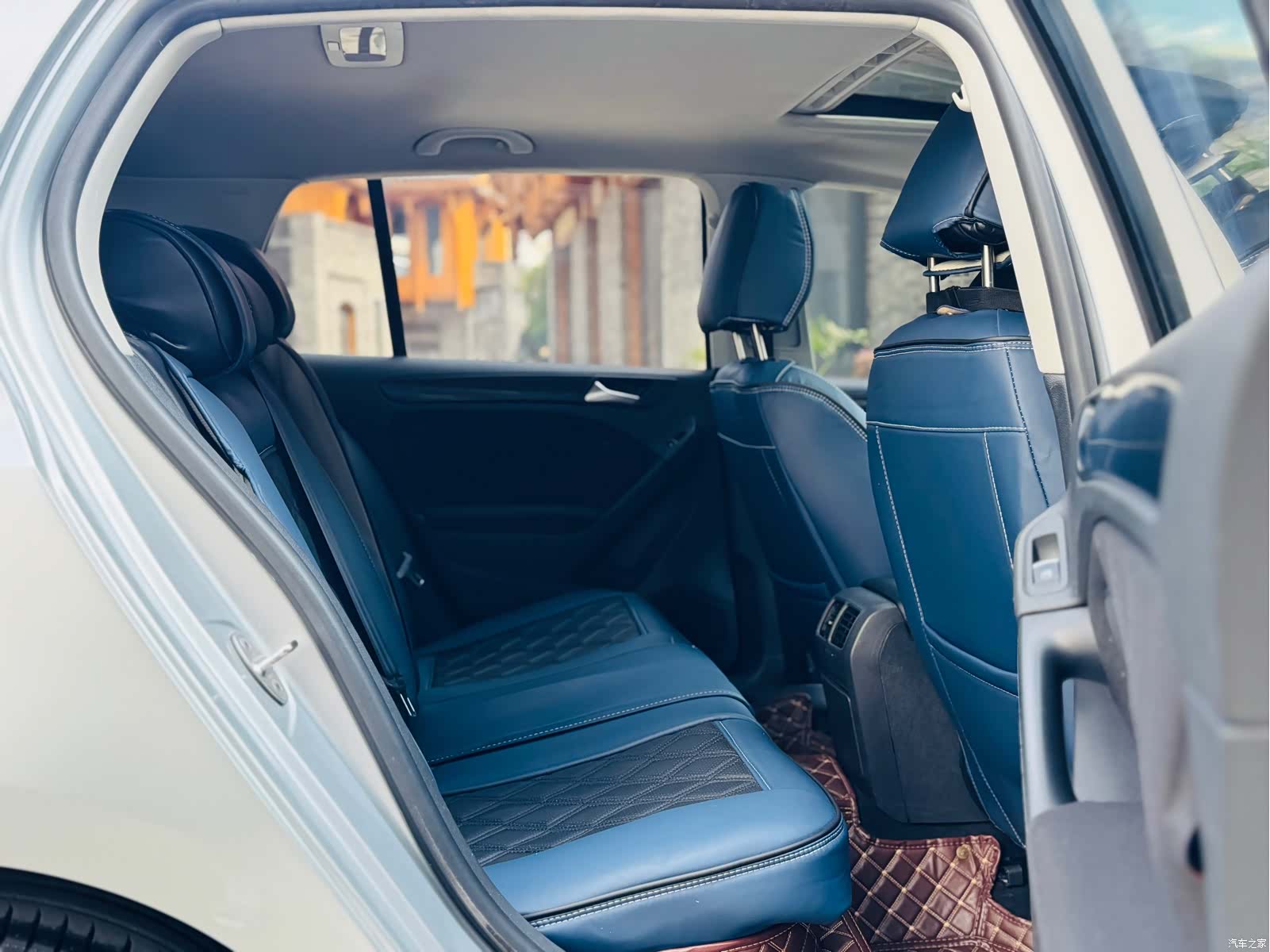 Volkswagen Golf, 2011 14