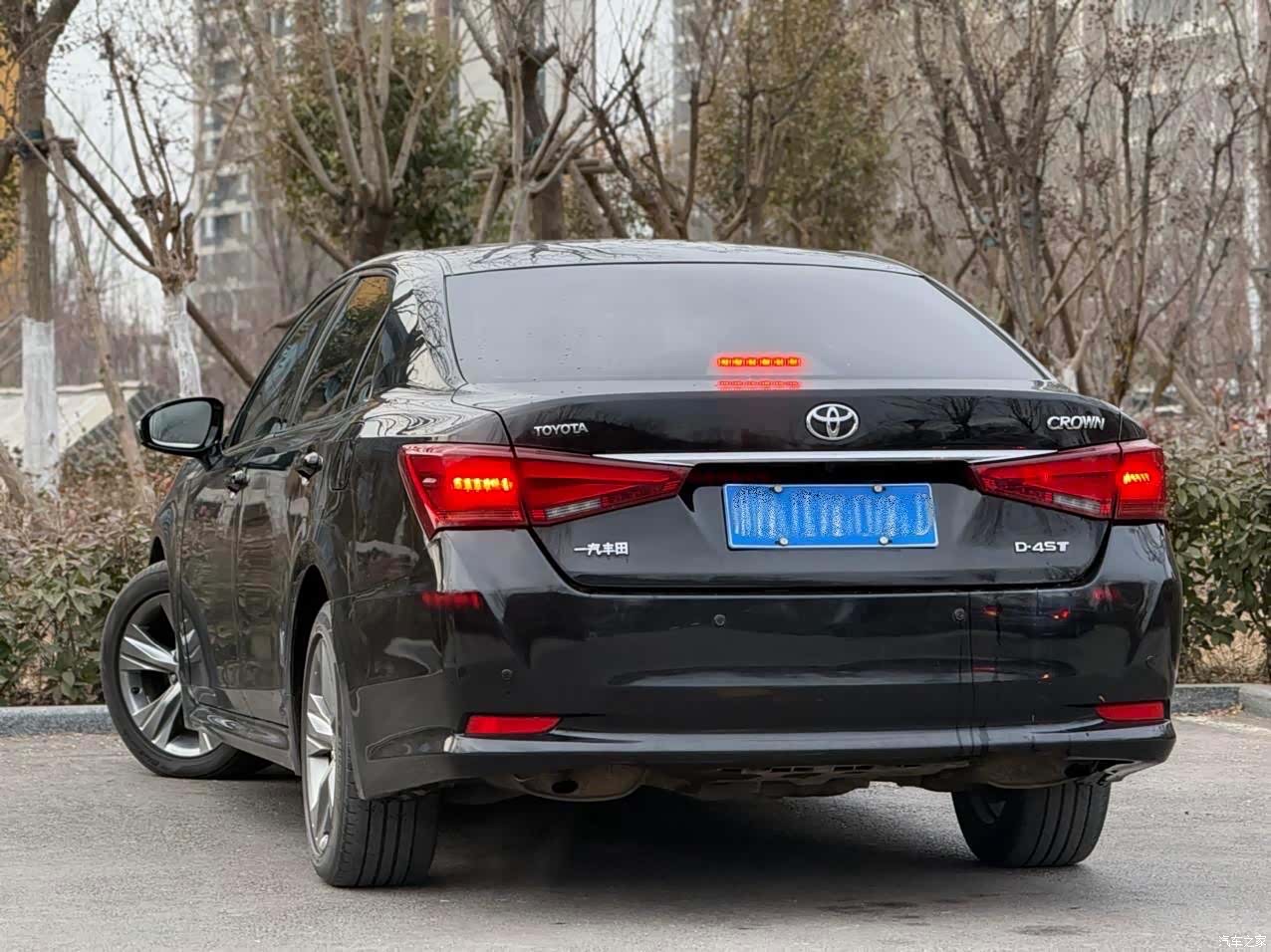 Toyota Crown, 2016 7