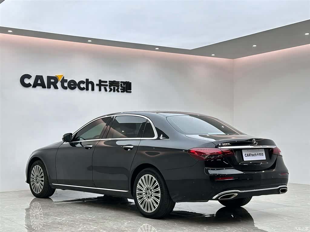 Mercedes-Benz E-Class, 2021 3