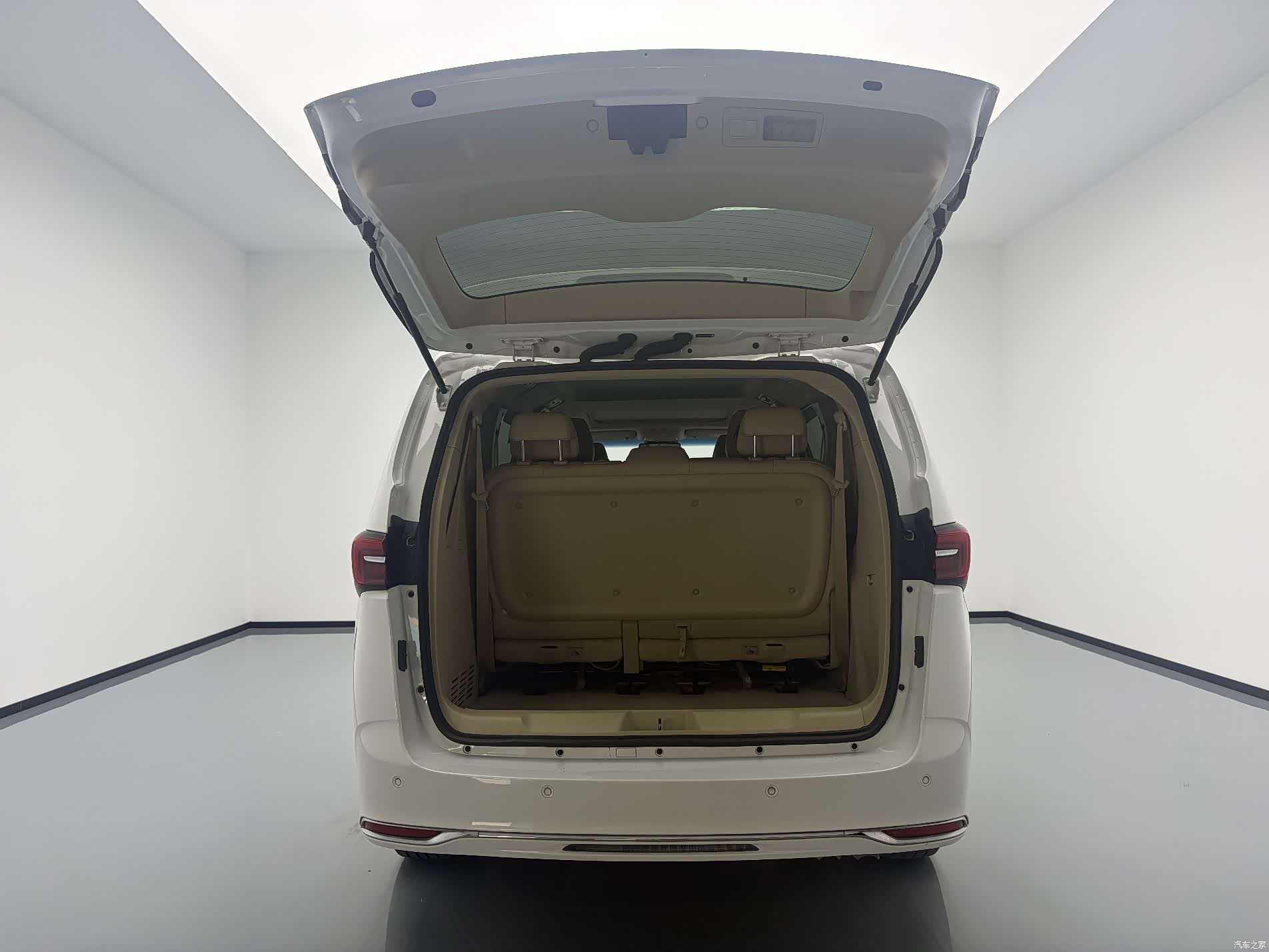 Buick GL8, 2023 18