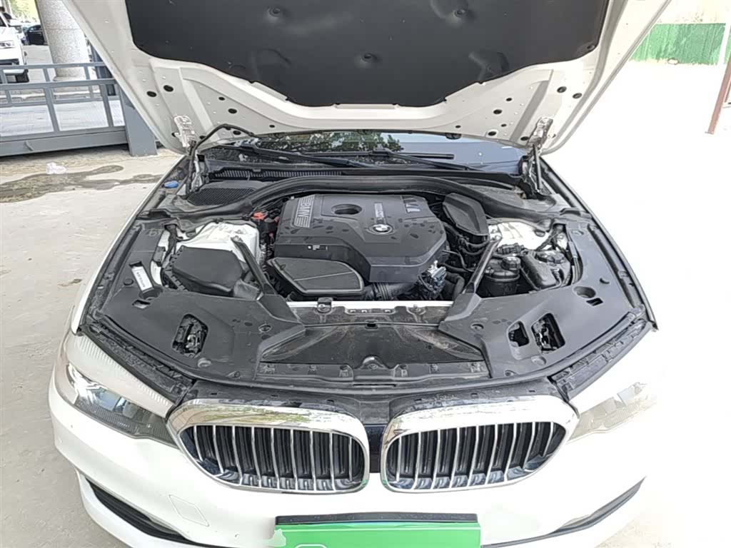 BMW 5 Series, 2017 16