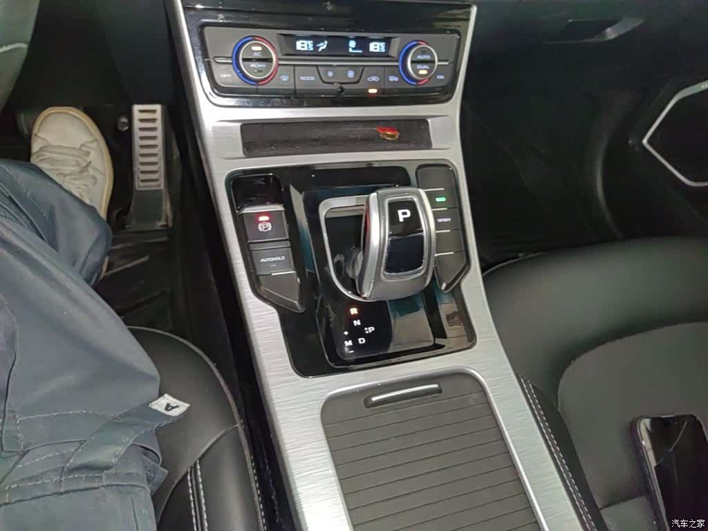 Geely Emgrand, 2019 14